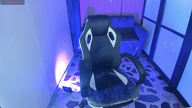 SiaFoxx_'s cam snapshot