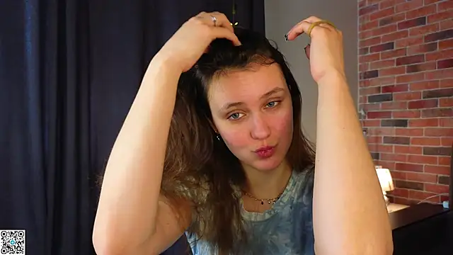 FoxFever live sex cam