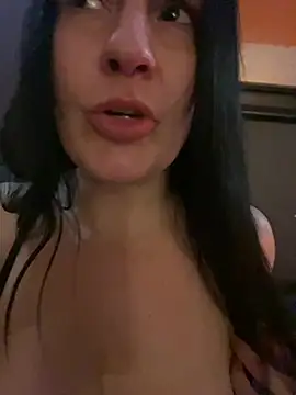 Amira_Amira live sex cam