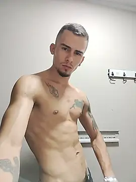 SharonTygaX live sex cam