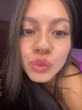 MaryLove18's cam snapshot