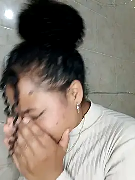 BrianaSweetxxx's cam snapshot