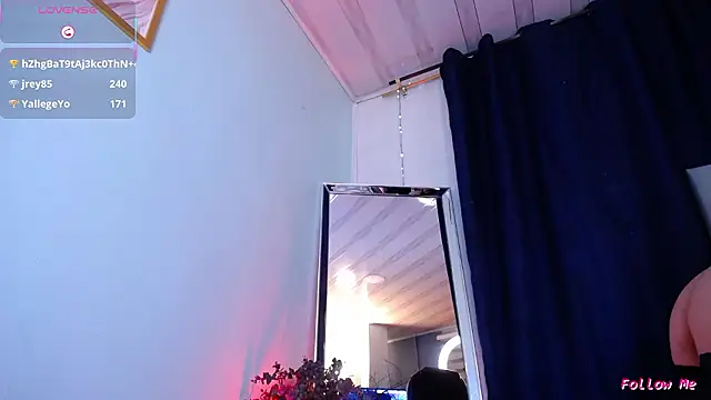 Emilyy05_'s cam snapshot