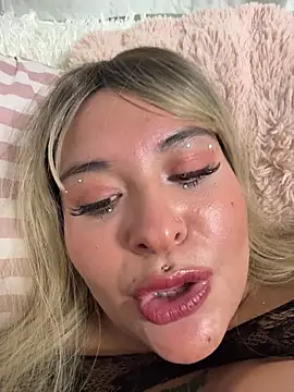 Nailealipsglossy's cam snapshot