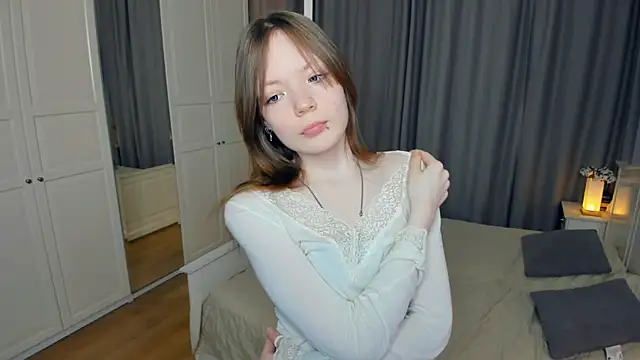 LavenderMitten's cam snapshot