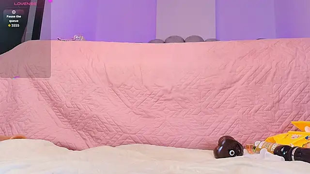 sharlott_miller live sex cam