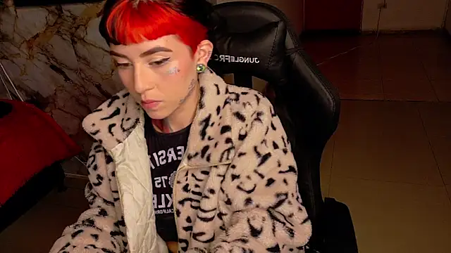 nova_kitttyy's cam snapshot