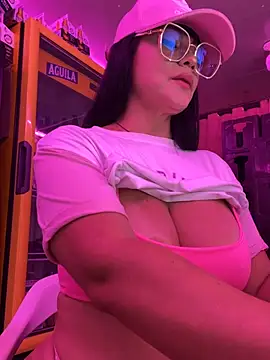 Hot_beauty__ live sex cam