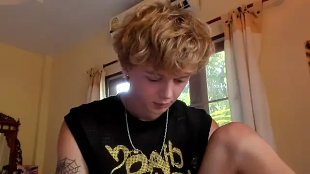 angleAndy live sex cam