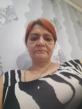 Belowa7362 live sex cam