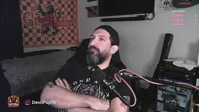 DevilPup75_'s cam snapshot