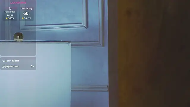 MarilynNova live sex cam