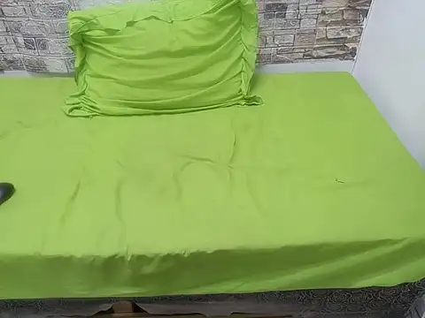 MagesticMila's cam snapshot