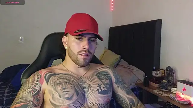 Ades_Lowe's cam snapshot