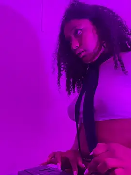 canelaa_sweet5's cam snapshot