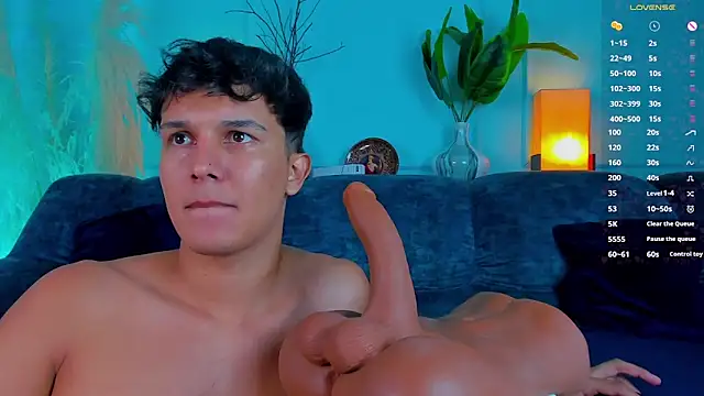 Leo_Savage_'s cam snapshot