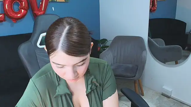 Zamira_Taylor's cam snapshot