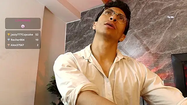 ApoloCruz's cam snapshot