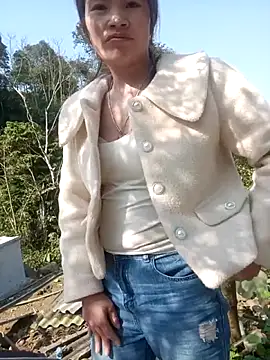 nangmo's cam snapshot