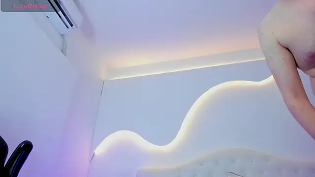 king_samuels's cam snapshot