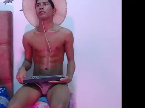 axel_rosse012's cam snapshot