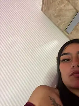 valeria_pink18's cam snapshot