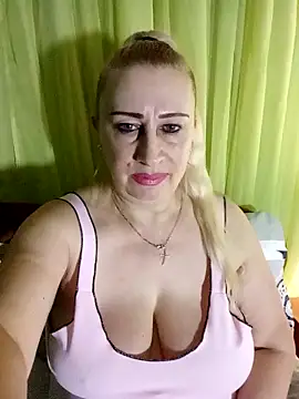 Esenia505 live sex cam