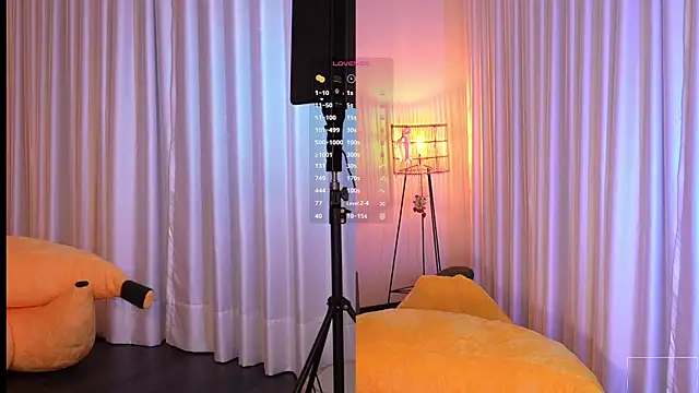 Just__dani's cam snapshot