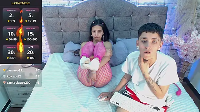 magiic_lesbii's cam snapshot