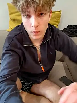 Paradeevich_And live sex cam