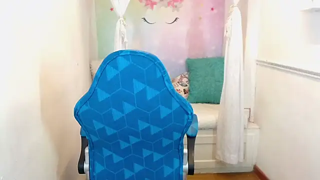 Natasha_Ferrec's cam snapshot