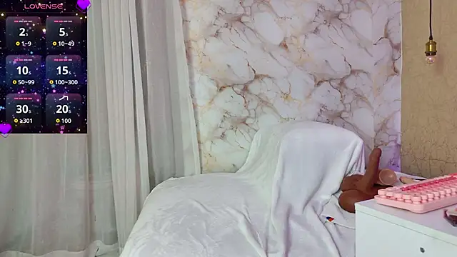 QueenSallyDesire's cam snapshot