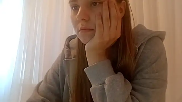 CrackShirker's cam snapshot