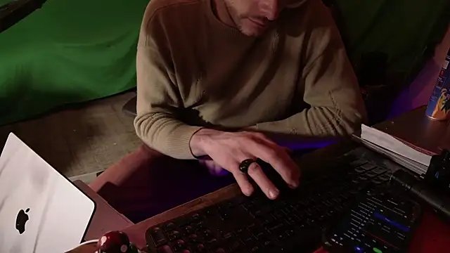 MasterDaddyCool live sex cam