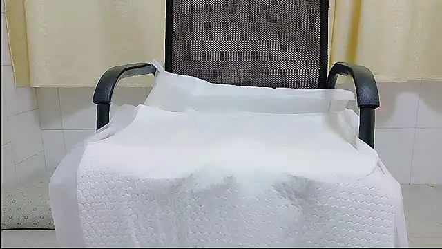 Miya11888 live sex cam