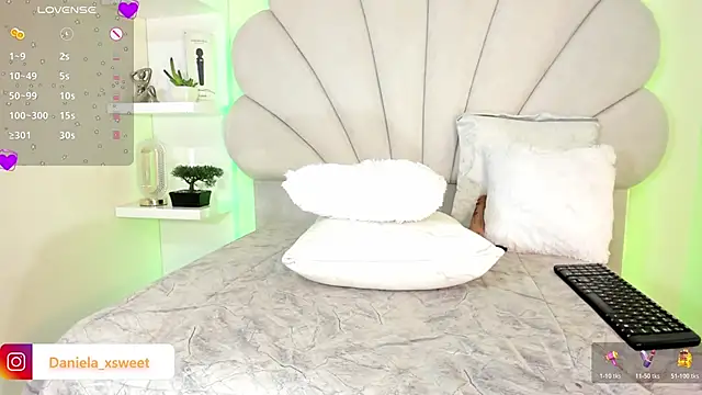 Danielaangelina live sex cam