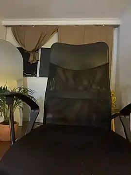 _YOURHERO live sex cam