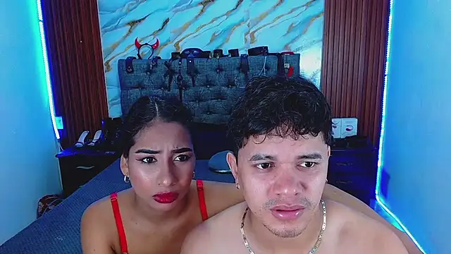 Meryandcris live sex cam