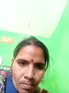 Sanjna_ravat's cam snapshot