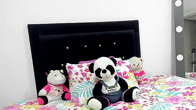 DanielaWane's cam snapshot