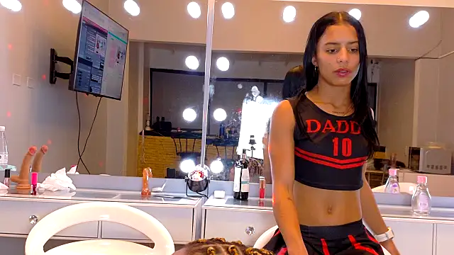 chocolatecrememia's cam snapshot