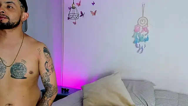 Chloe_Johnson_ live sex cam