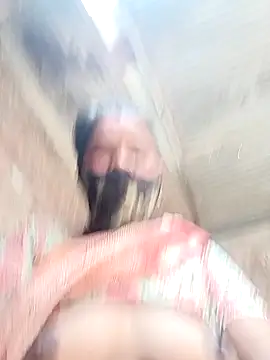 Kirti_sacsena live sex cam