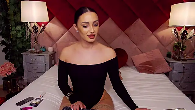 VictoriaLanes's cam snapshot