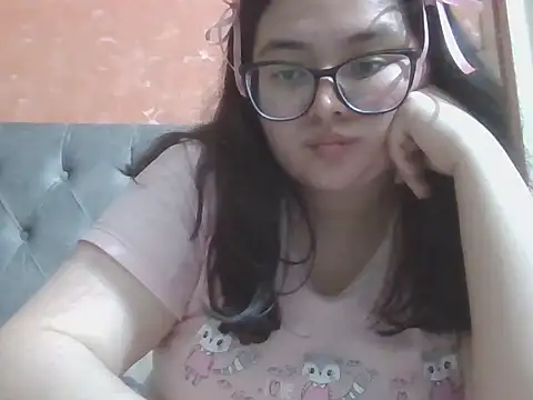 DearestKittyKat's cam snapshot