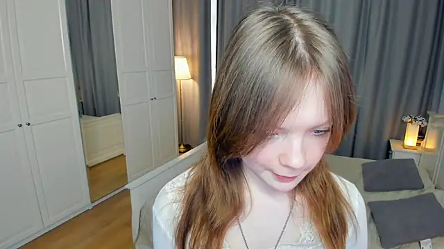 LavenderMitten's cam snapshot