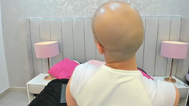 Raven1fox's cam snapshot