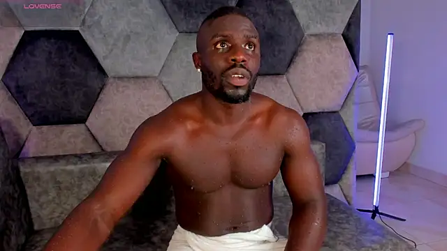 Latrellx7 live sex cam