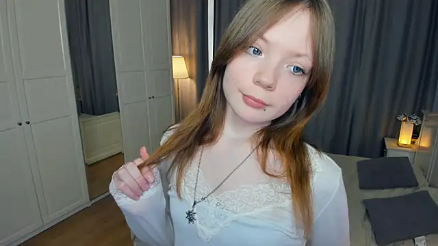 LavenderMitten's cam snapshot