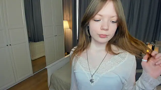 LavenderMitten's cam snapshot